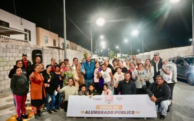 Más sectores se iluminan en Ramos Arizpe