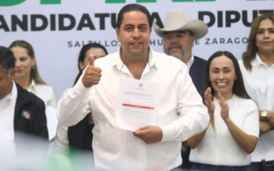 Chema Morales se registra ante el PRI y refrenda su compromiso con la gente del Distrito 12