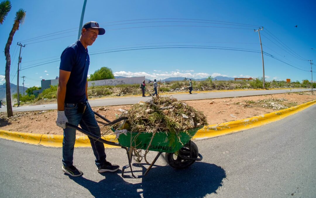 Mantienen limpieza y conservación en distintos sectores de Ramos Arizpe