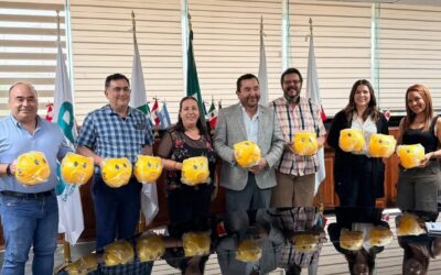 Se suma UTC a campaña Teletón con entrega de alcancías institucionales